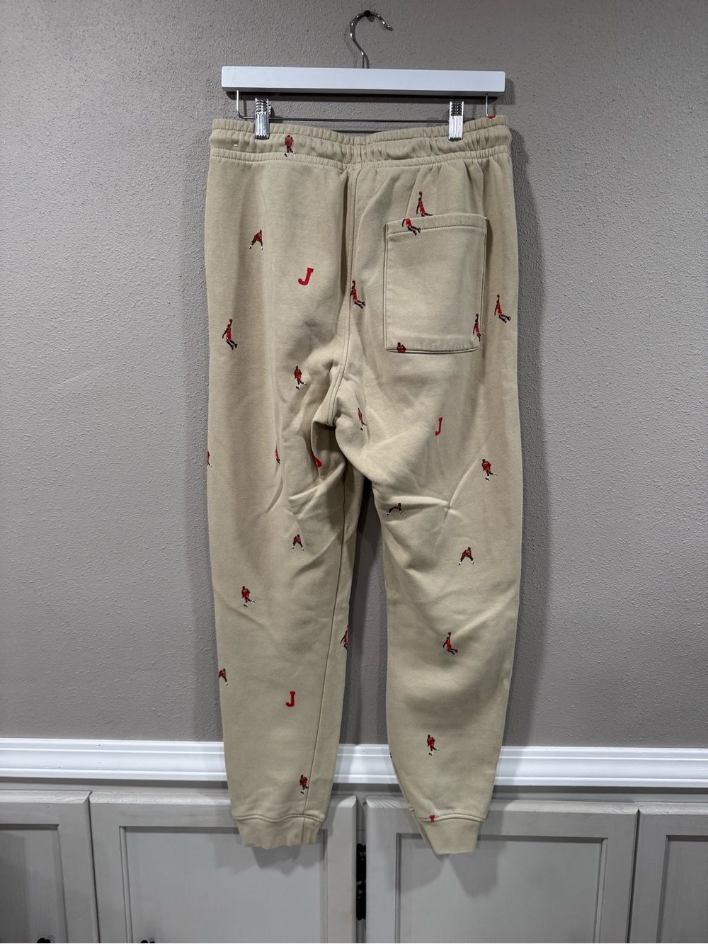Nike Air Jordan Joggers - Picture 5 of 5